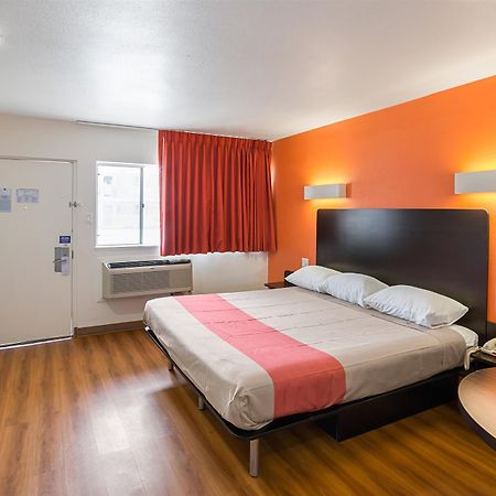 Motel 6-El Paso, Tx - Airport - Fort Bliss المظهر الخارجي الصورة
