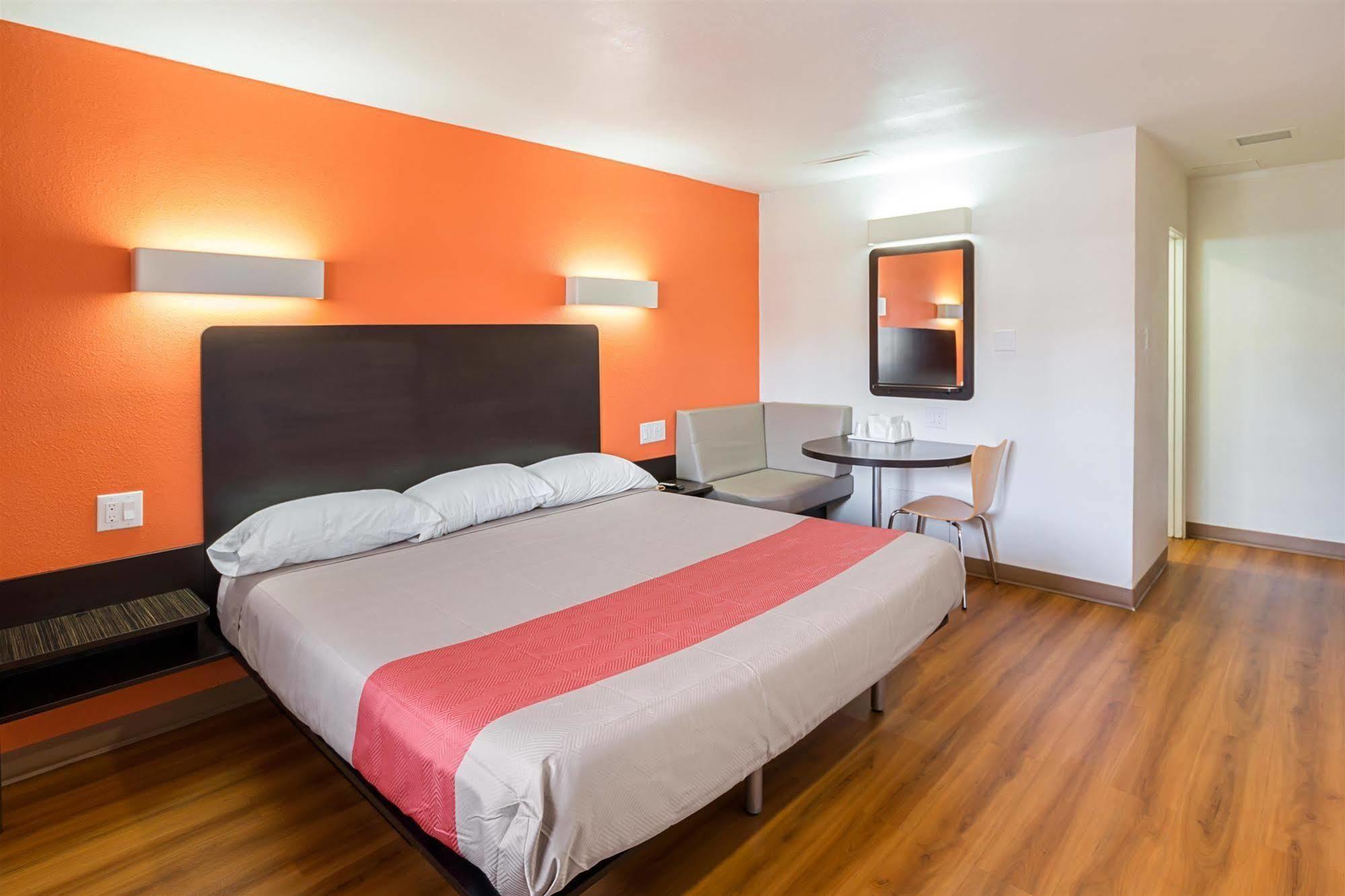 Motel 6-El Paso, Tx - Airport - Fort Bliss المظهر الخارجي الصورة